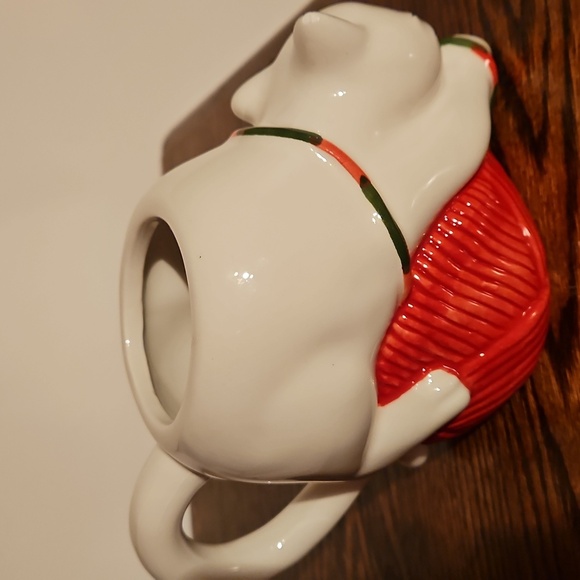 Wondershop, Cat-Themed Ceramic Mug with Red Yarn Design, NWT - Picture 4 of 7